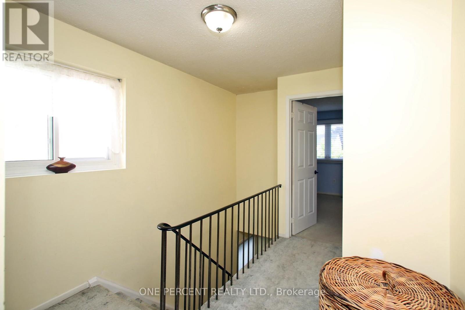 72 Malabar Crescent, Brampton, Ontario  L6S 3X8 - Photo 21 - W12401854