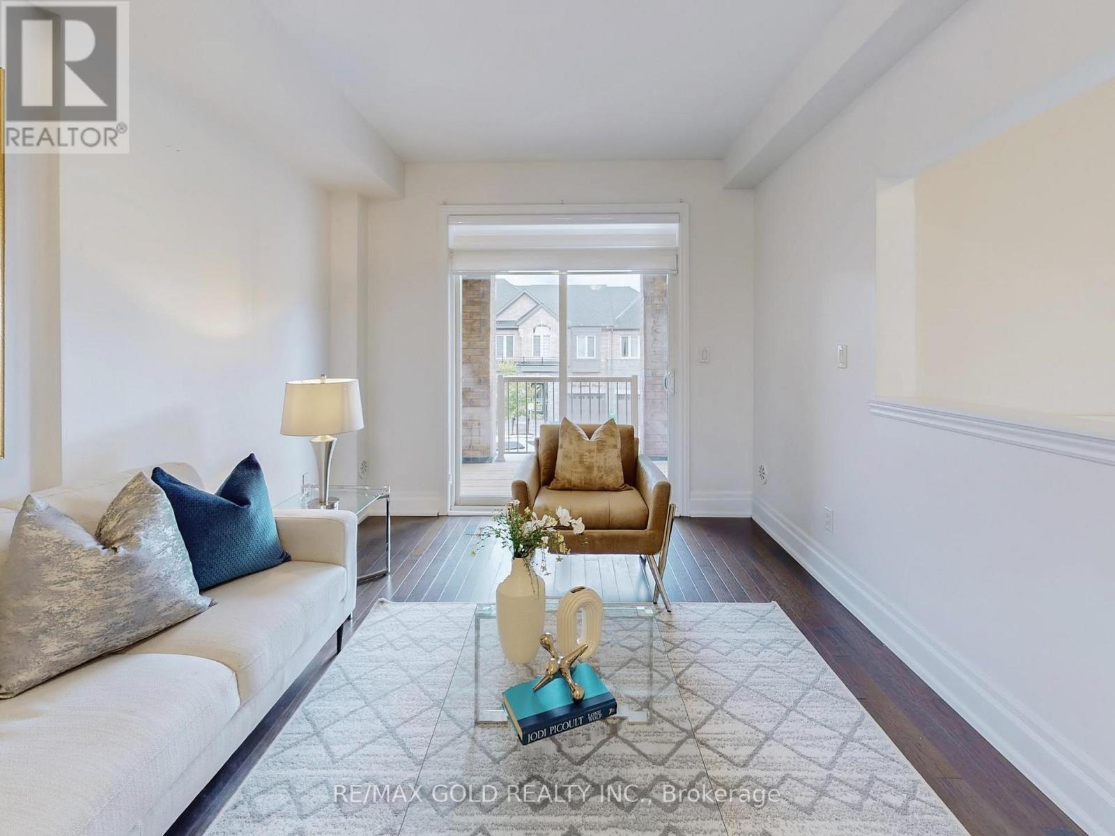 21 Gemma Place, Brampton, Ontario  L6Z 0J5 - Photo 14 - W12401861