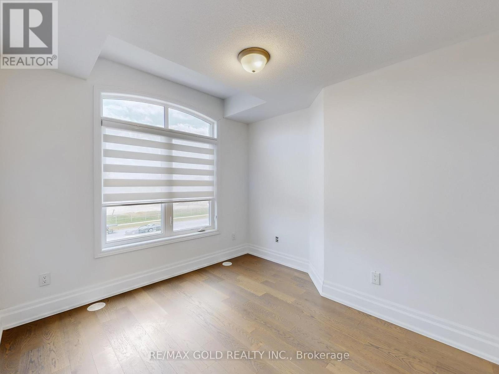 21 Gemma Place, Brampton, Ontario  L6Z 0J5 - Photo 20 - W12401861