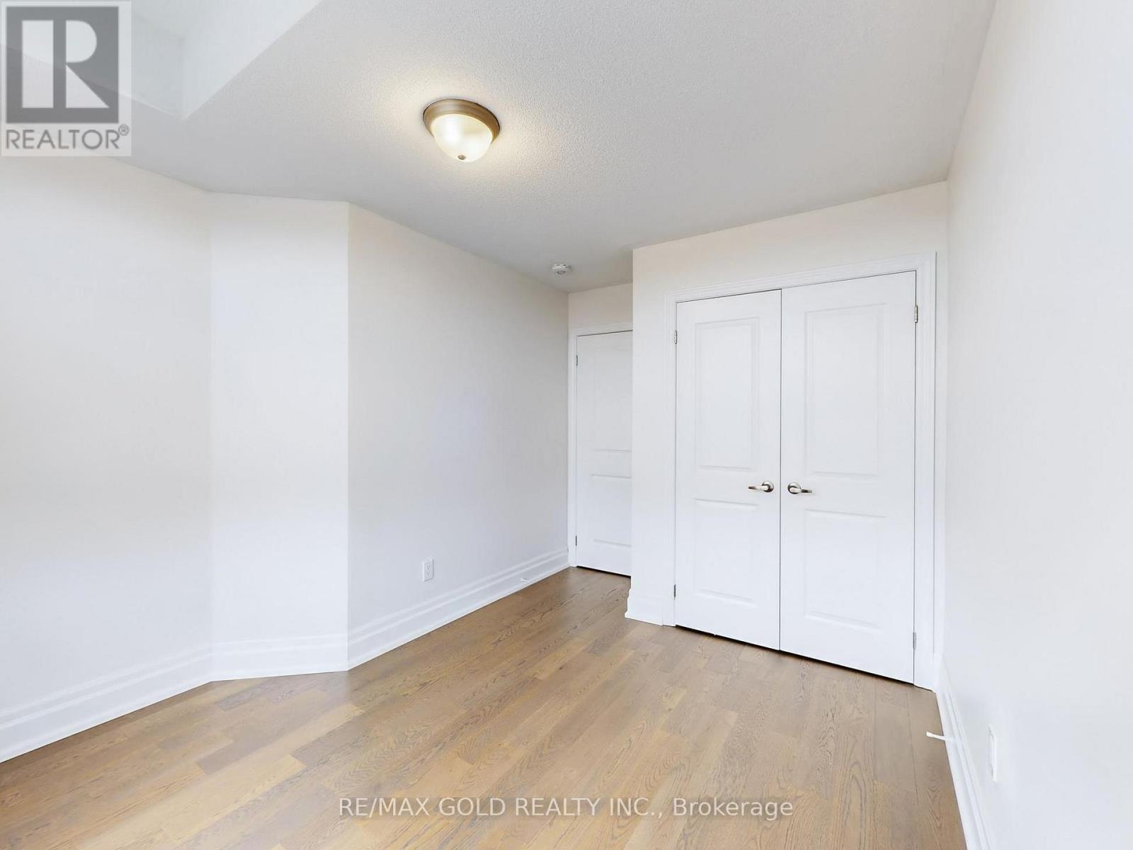 21 Gemma Place, Brampton, Ontario  L6Z 0J5 - Photo 21 - W12401861