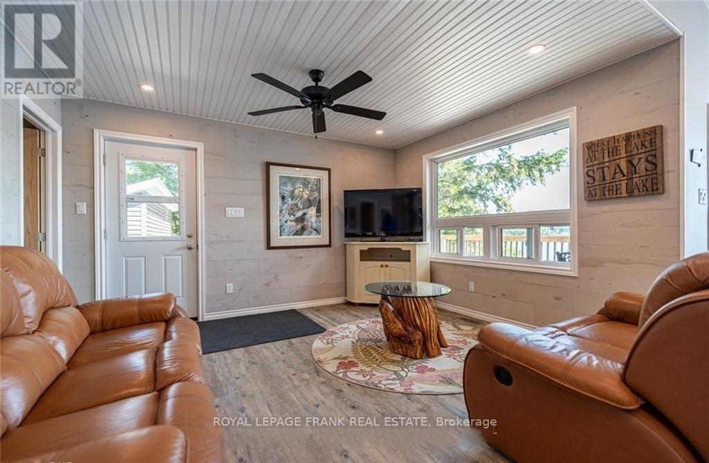 1758 Papineau Lake Road, Hastings Highlands (Wicklow Ward), Ontario  K0L 2R0 - Photo 10 - X12401865