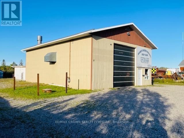 218 Highway 11 Highway E, Hearst, Ontario  P0L 1N0 - Photo 4 - T12401906