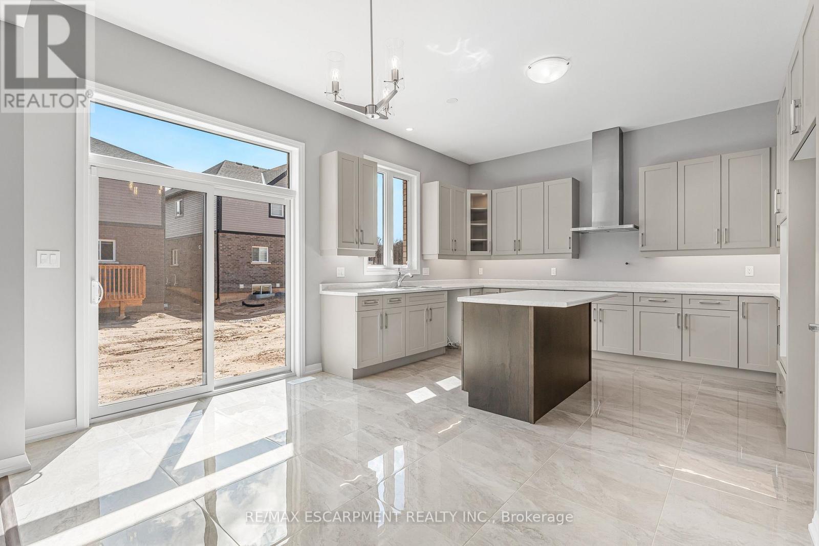 90 Acacia Road, Pelham, Ontario  L0S 1E6 - Photo 16 - X12139911
