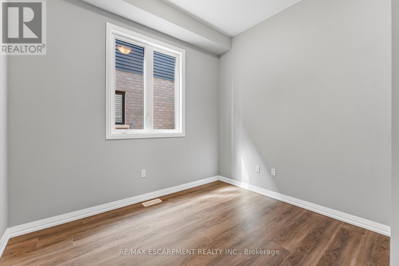 90 Acacia Road, Pelham, Ontario  L0S 1E6 - Photo 27 - X12139911