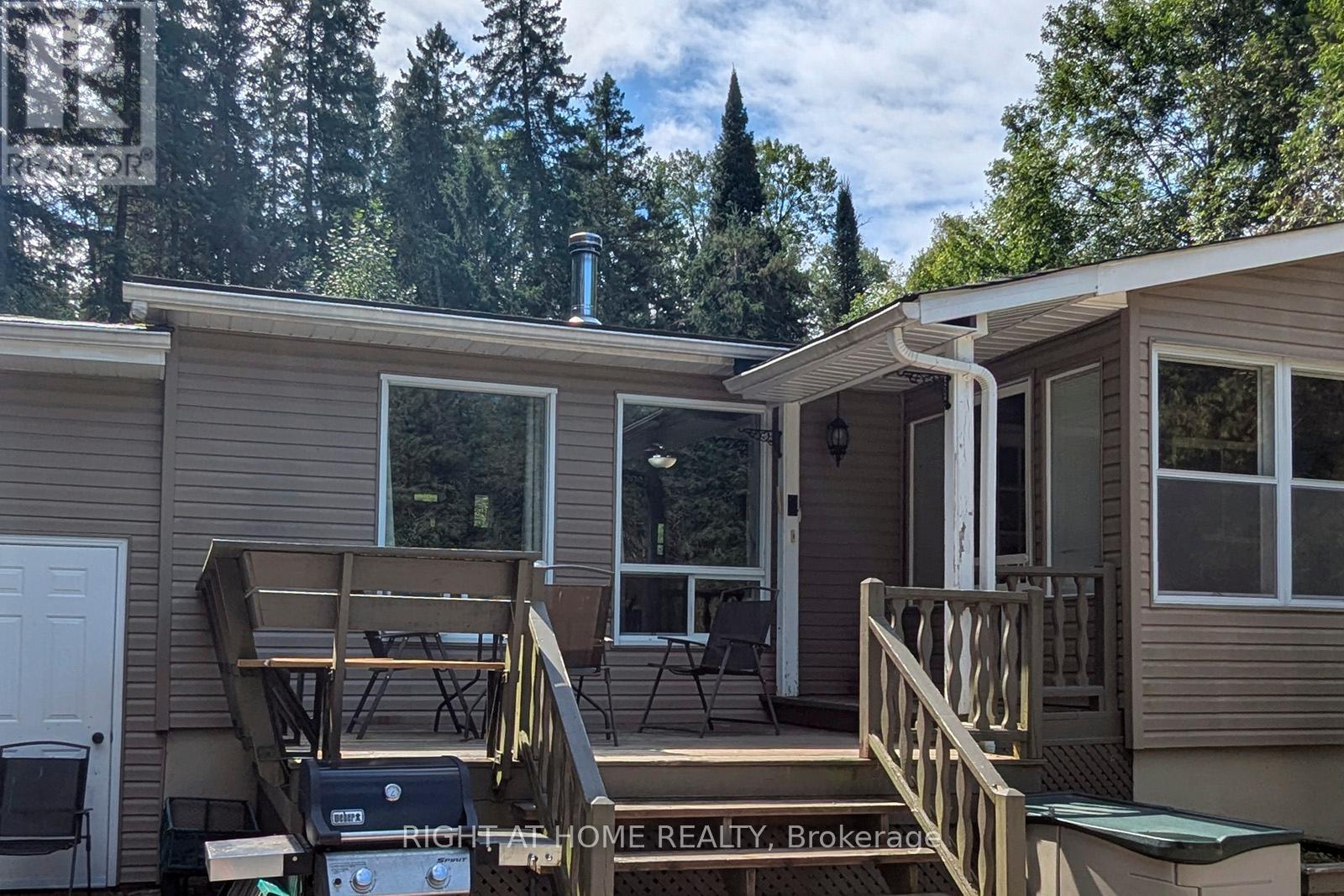 524 Balsam Chutes Road, Huntsville (Stephenson), Ontario  P0B 1L0 - Photo 14 - X12401057