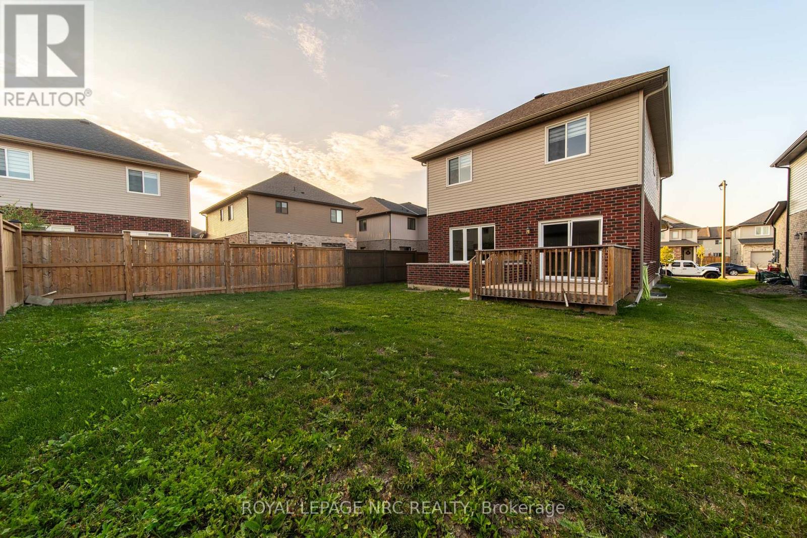 1217 Uppers Lane, Thorold, Ontario  L0S 1A0 - Photo 27 - X12401876