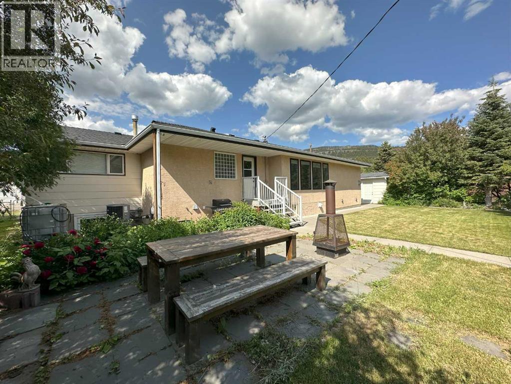2429 211 Street, Bellevue, Alberta  T0K 0C0 - Photo 5 - A2232610