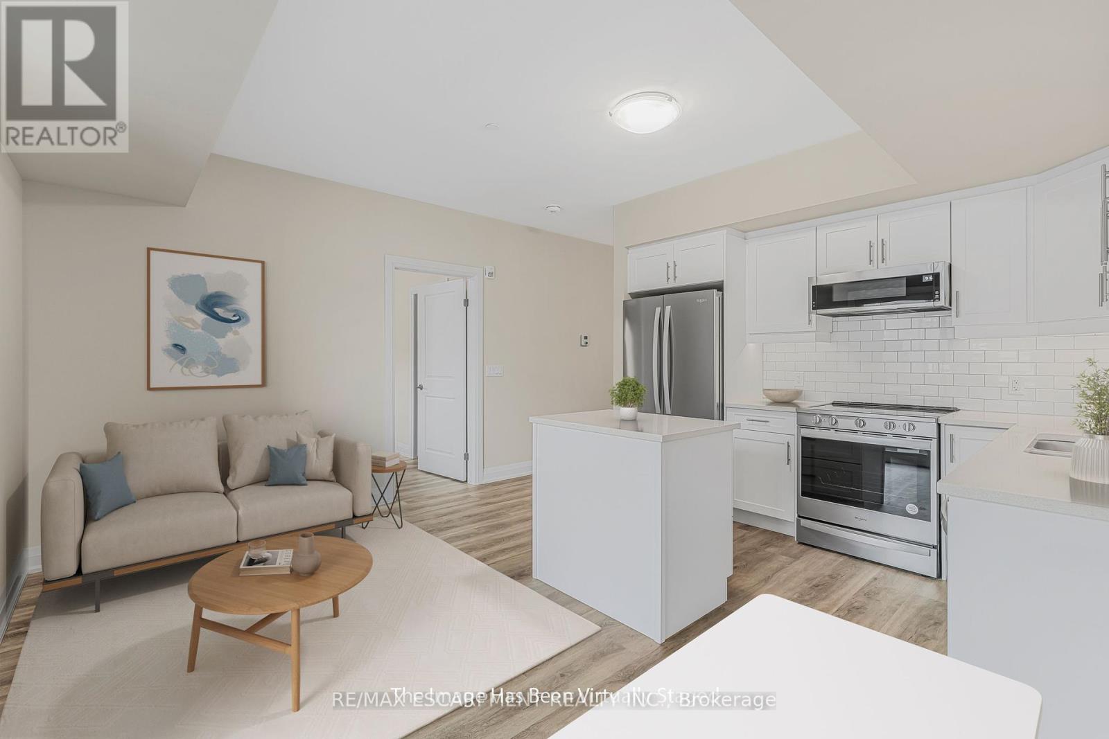 303 - 118 Summersides Boulevard, Pelham, Ontario  L0E 1E1 - Photo 14 - X12364103