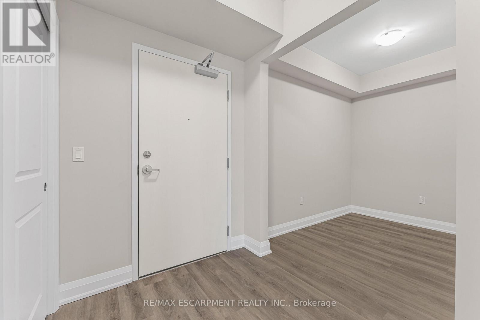 114 - 118 Summersides Boulevard, Pelham, Ontario  L0E 1E1 - Photo 28 - X12363592