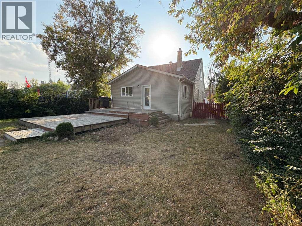 5821 44 Avenue, Red Deer, Alberta  T4N 3J4 - Photo 4 - A2256882