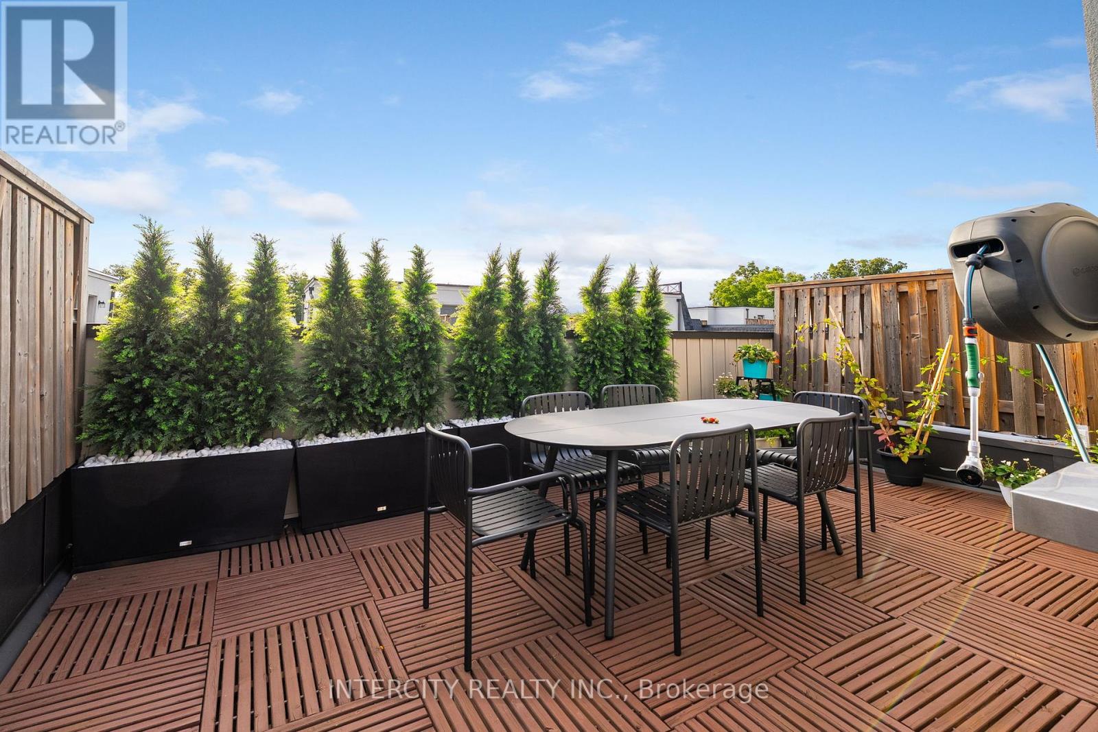 94 Glazebrook Drive, Vaughan, Ontario  L4L 0H9 - Photo 48 - N12401867