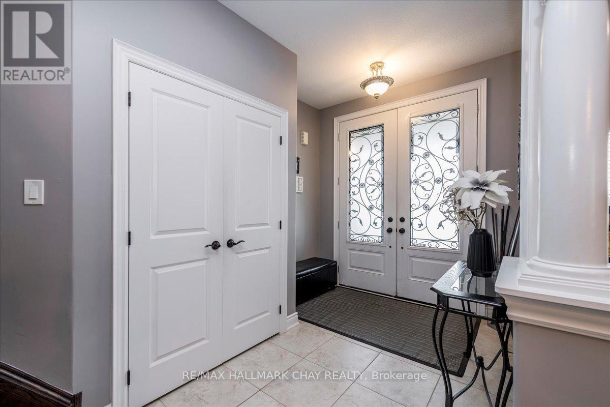 1171 Quarry Drive, Innisfil, Ontario  L9S 4W8 - Photo 4 - N12401900