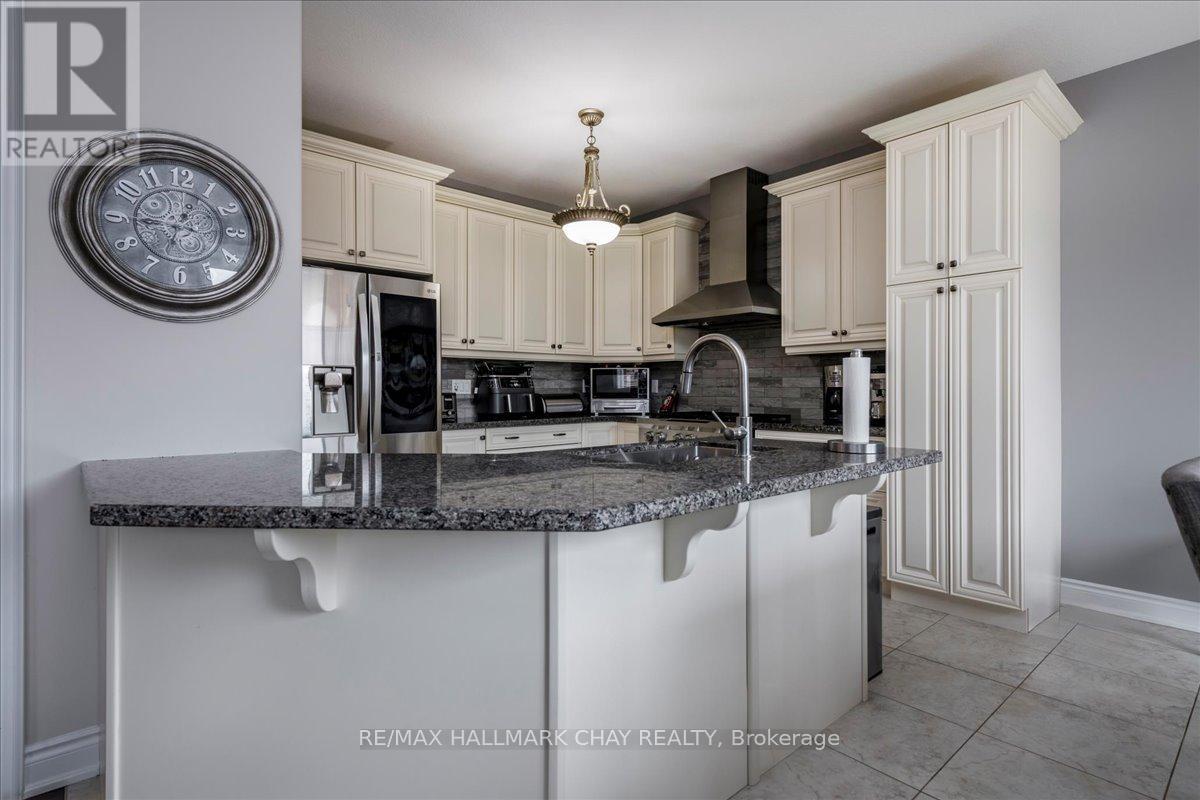 1171 Quarry Drive, Innisfil, Ontario  L9S 4W8 - Photo 9 - N12401900