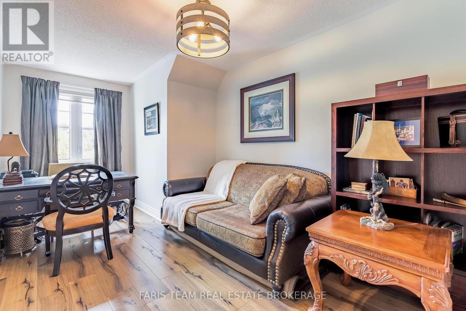 192 Wycliffe Cove, Tay, Ontario  L0K 2A0 - Photo 21 - S12401898
