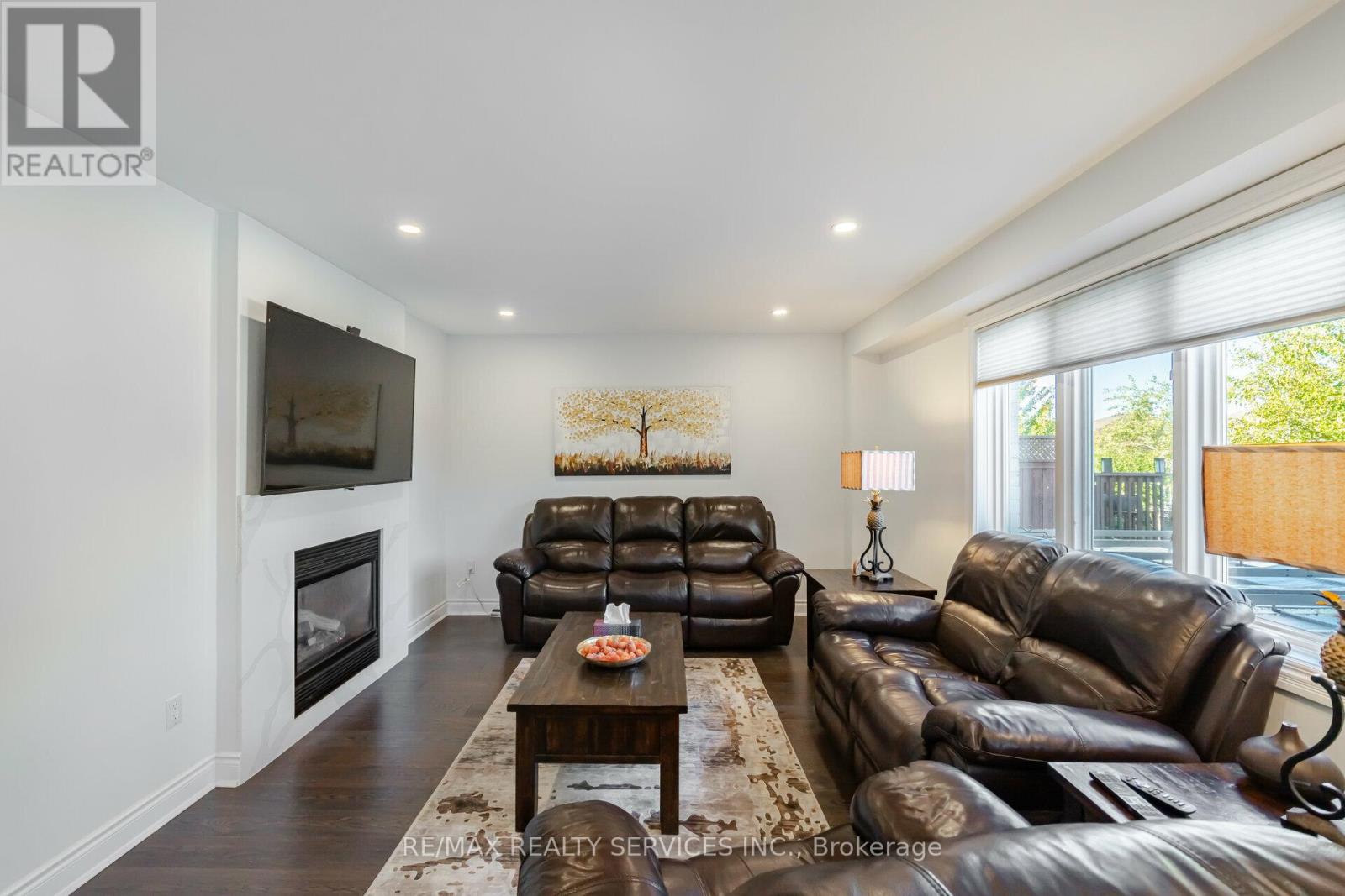 5749 Greensboro Drive, Mississauga (Central Erin Mills), Ontario  L5M 5T8 - Photo 11 - W12401892