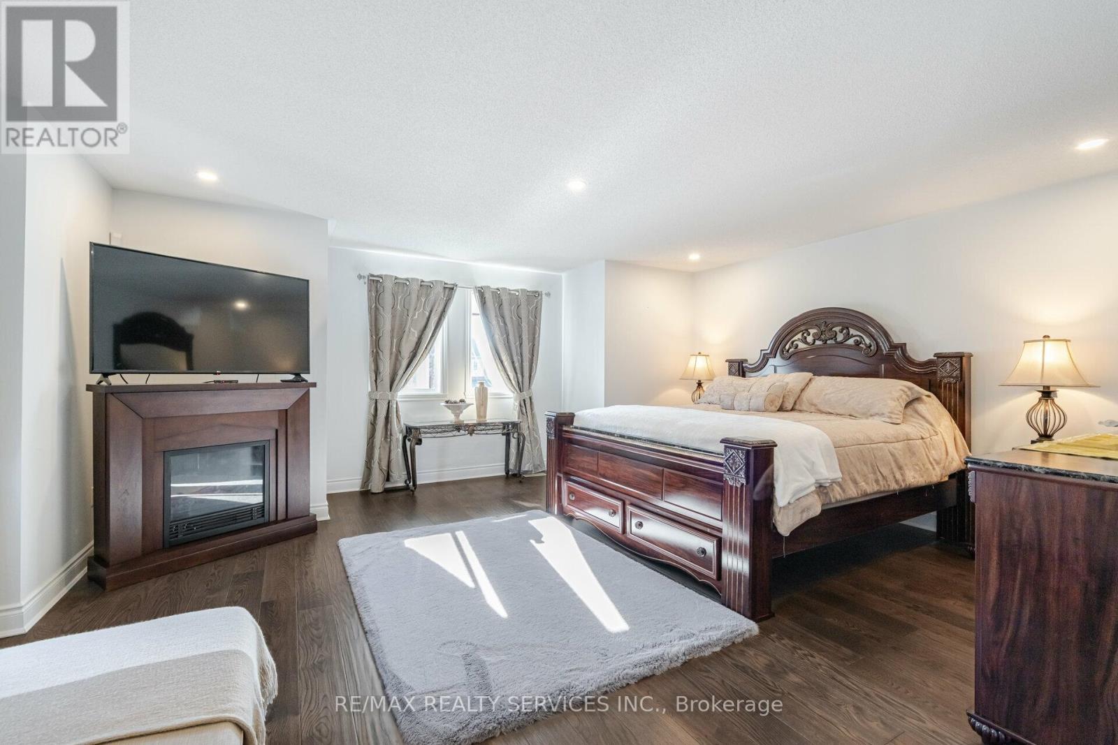 5749 Greensboro Drive, Mississauga (Central Erin Mills), Ontario  L5M 5T8 - Photo 16 - W12401892