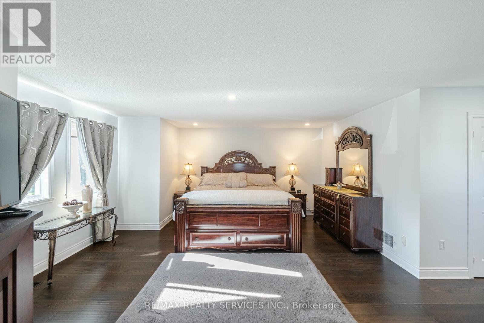 5749 Greensboro Drive, Mississauga (Central Erin Mills), Ontario  L5M 5T8 - Photo 17 - W12401892