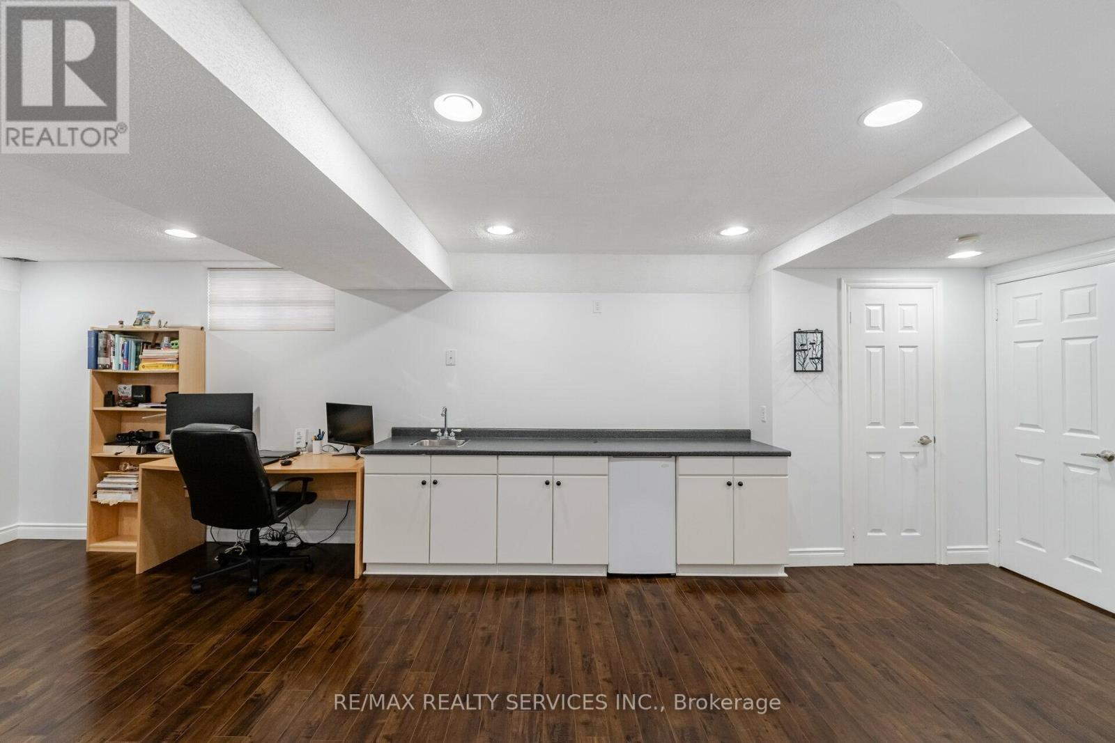5749 Greensboro Drive, Mississauga (Central Erin Mills), Ontario  L5M 5T8 - Photo 32 - W12401892