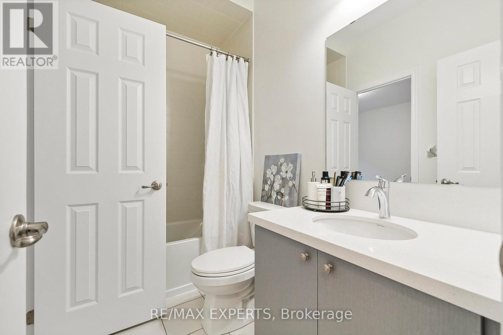 17 Monarch Drive, Halton Hills (Georgetown), Ontario  L7G 0H9 - Photo 32 - W12401896