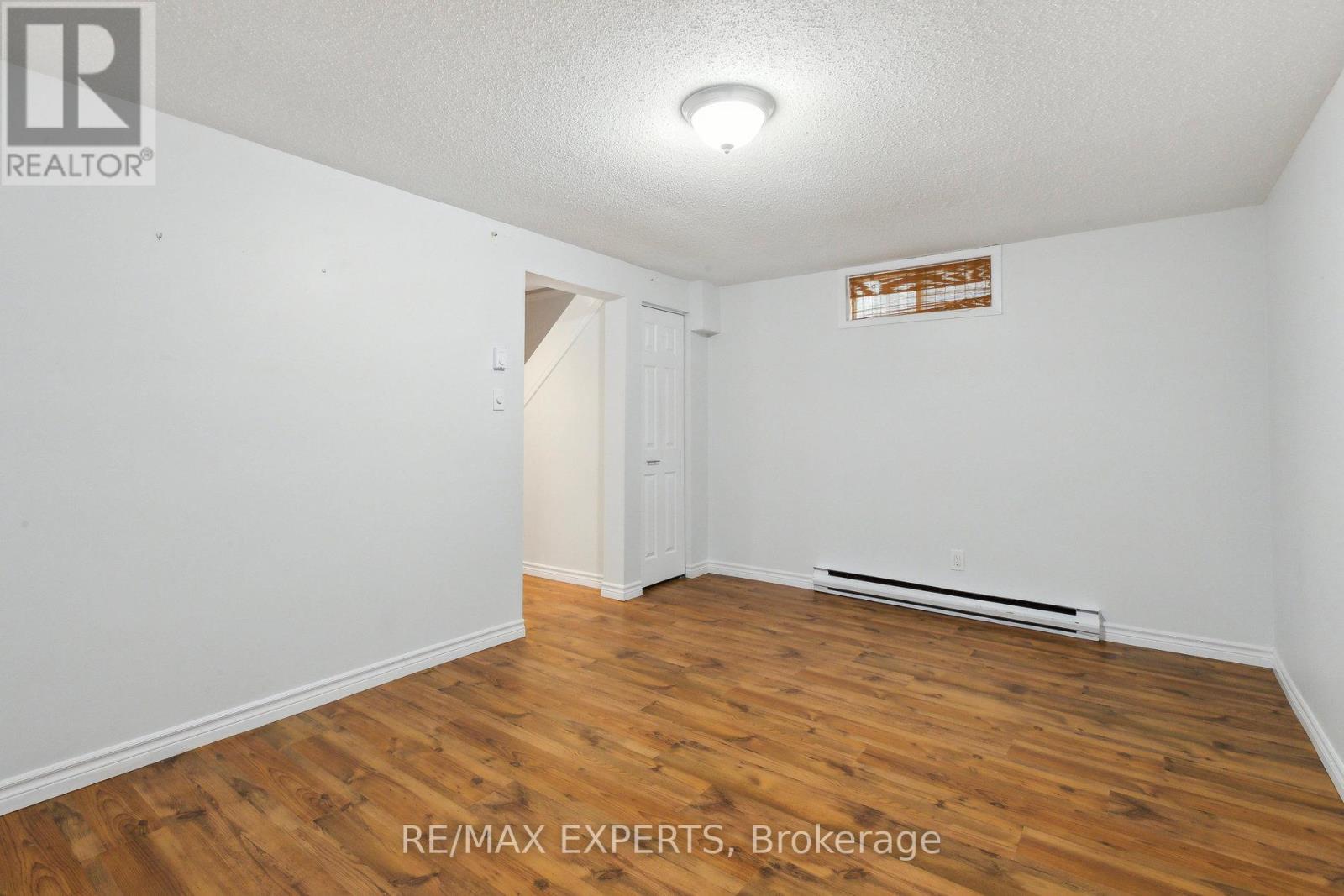 418 Woods Lane, Cambridge, Ontario  N3H 5J4 - Photo 39 - X12401909