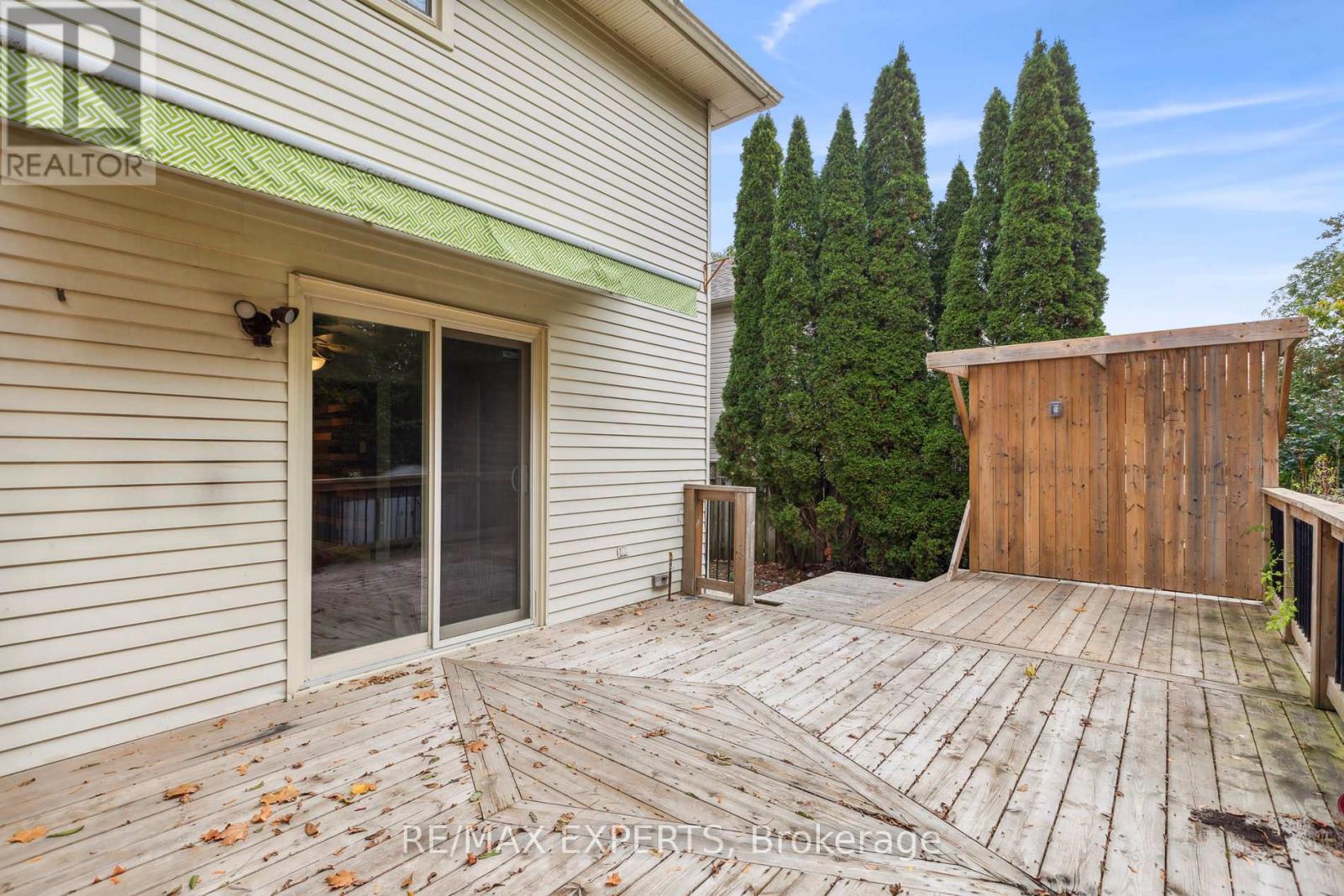 418 Woods Lane, Cambridge, Ontario  N3H 5J4 - Photo 46 - X12401909