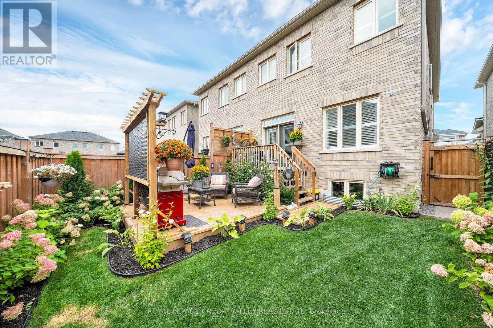 87 Westfield Crescent, Hamilton, Ontario  L8B 1X9 - Photo 44 - X12400036