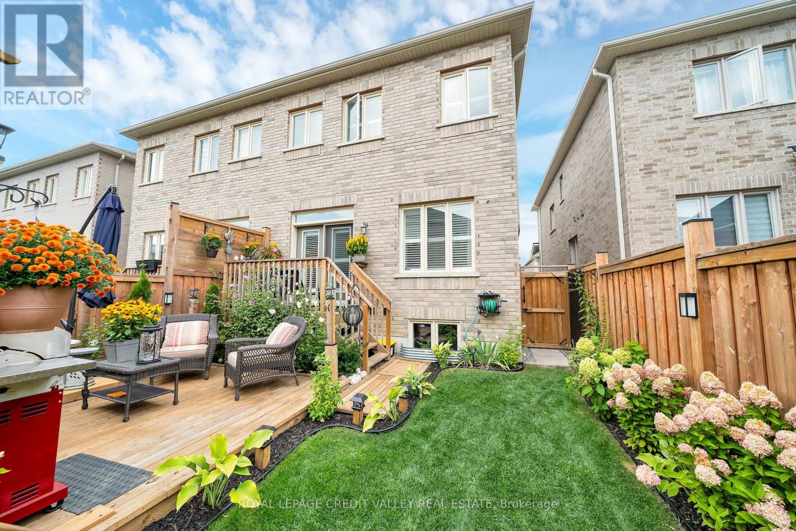 87 Westfield Crescent, Hamilton, Ontario  L8B 1X9 - Photo 47 - X12400036