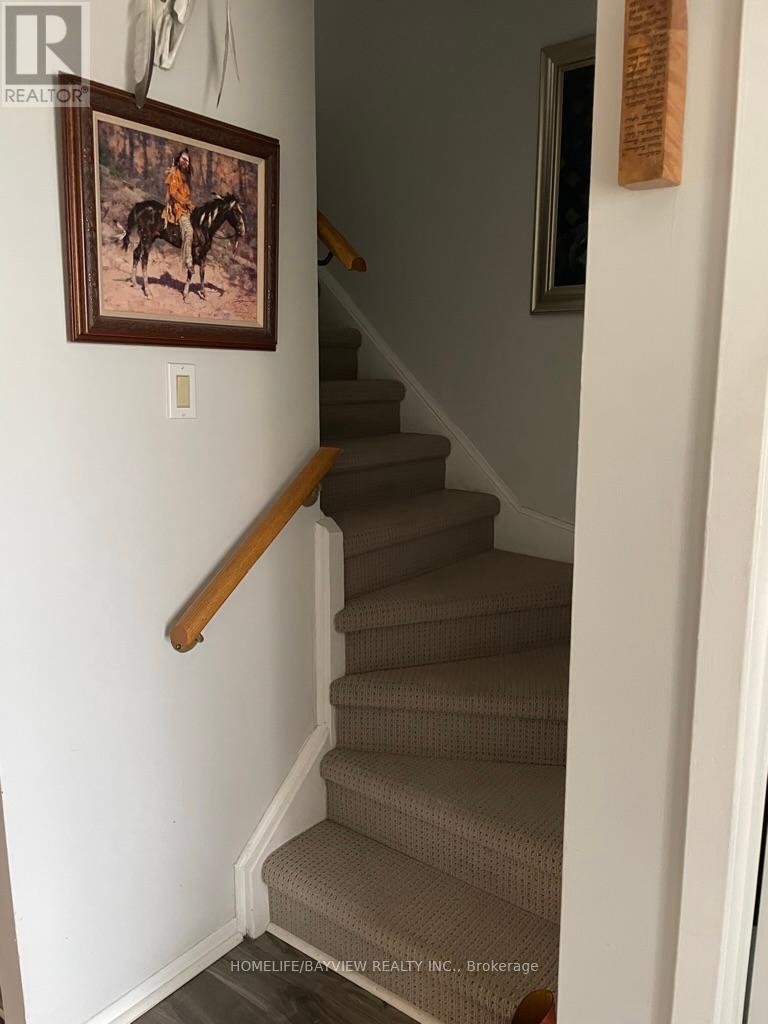 168 Observatory Lane, Richmond Hill, Ontario  L4C 8K7 - Photo 16 - N12401937