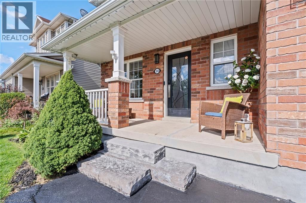 28 Hollinrake Avenue, Brantford, Ontario  N3T 0A6 - Photo 3 - 40769498