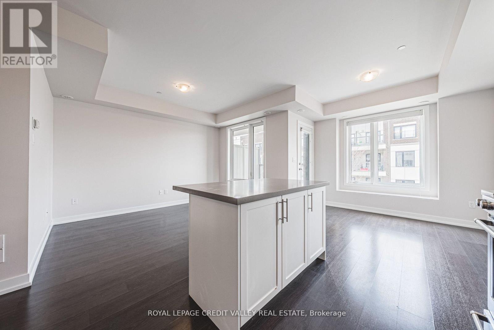 116 - 256 Royal York Road E, Toronto (Mimico), Ontario  M8V 1Y8 - Photo 13 - W12401932