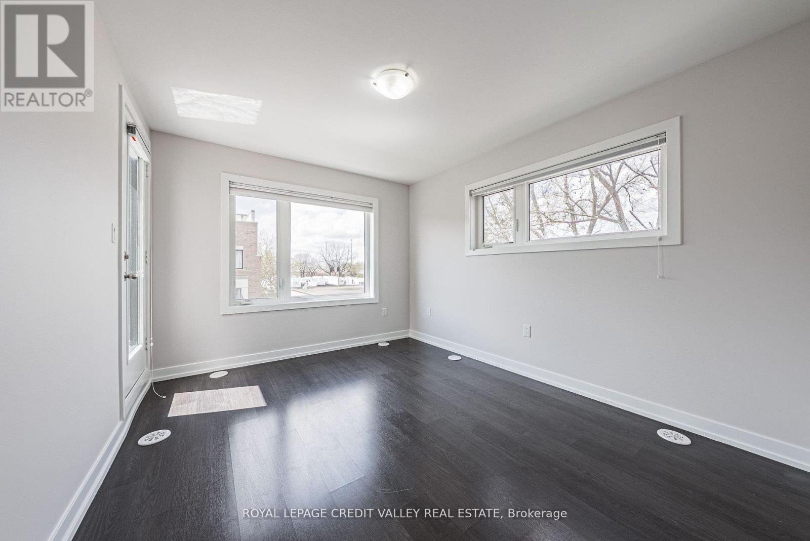116 - 256 Royal York Road E, Toronto (Mimico), Ontario  M8V 1Y8 - Photo 22 - W12401932
