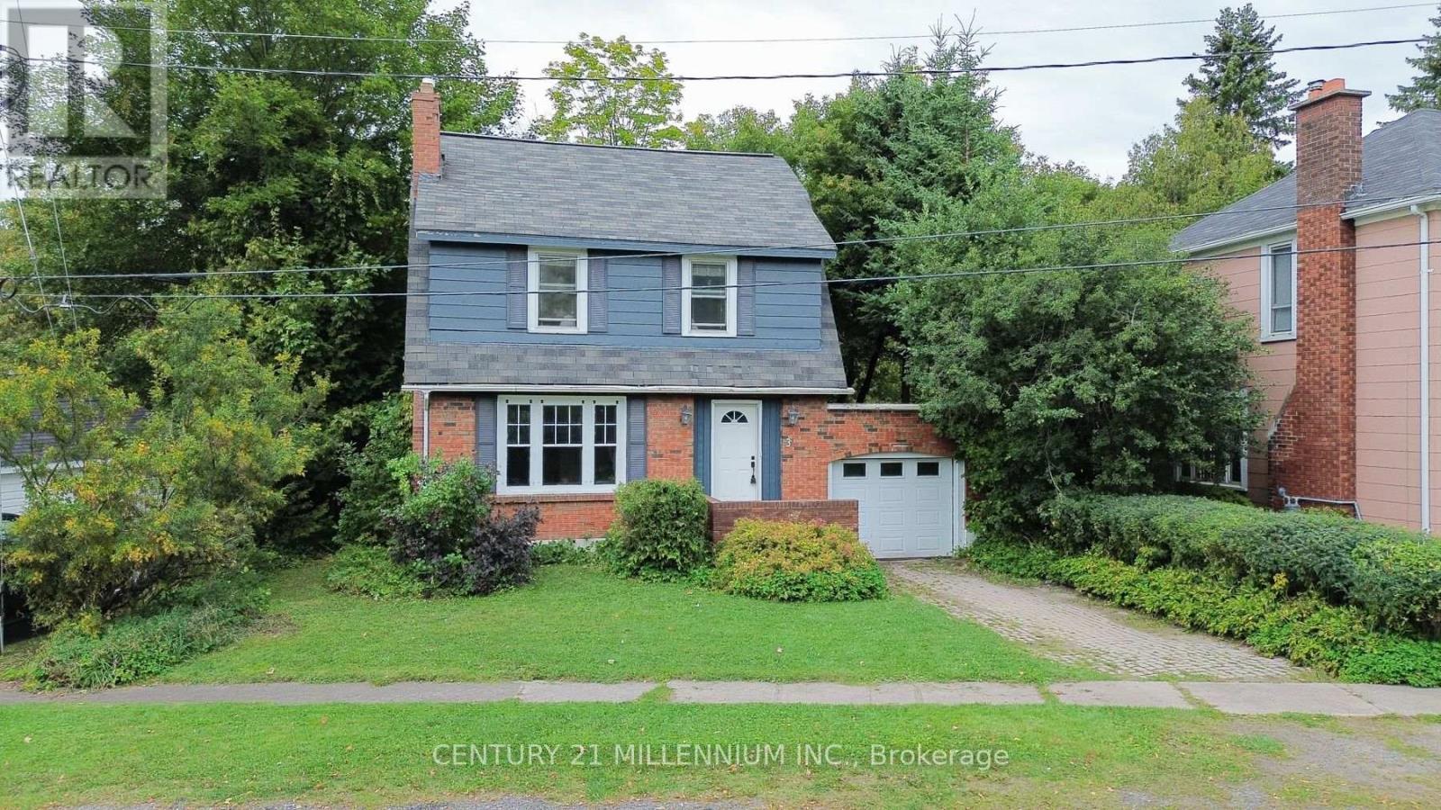 3 Riverview Avenue, Sault Ste Marie, Ontario  P6A 3X6 - Photo 3 - X12401934