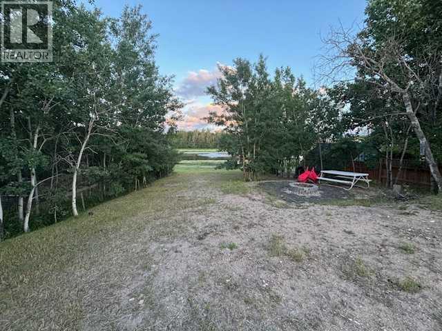 21 Sunset, Rural Stettler No. 6, Alberta  T0C 1G0 - Photo 2 - A2146217