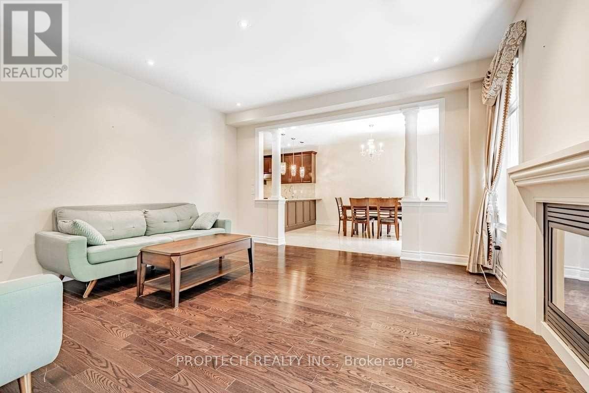 65 Magdalan Crescent, Richmond Hill, Ontario  L4E 0N5 - Photo 14 - N12401948