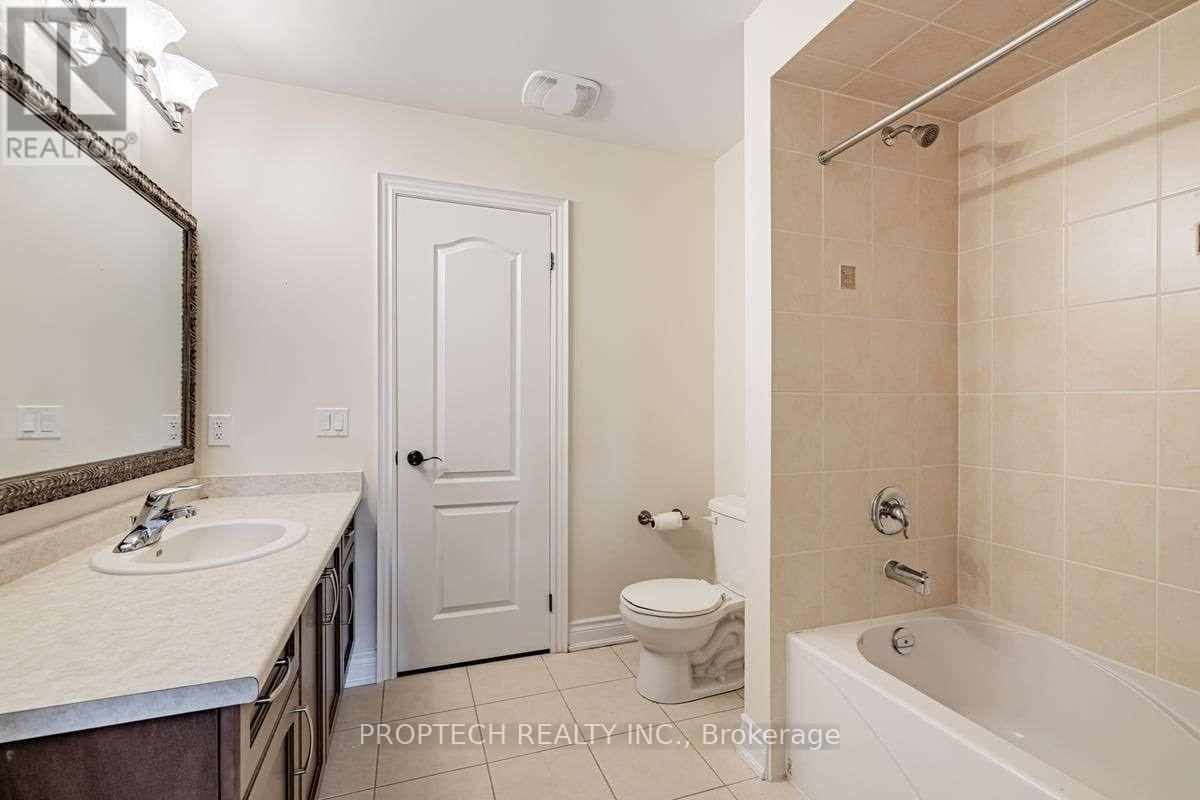 65 Magdalan Crescent, Richmond Hill, Ontario  L4E 0N5 - Photo 21 - N12401948