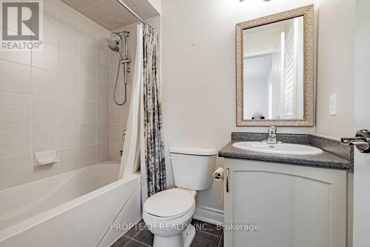 65 Magdalan Crescent, Richmond Hill, Ontario  L4E 0N5 - Photo 24 - N12401948