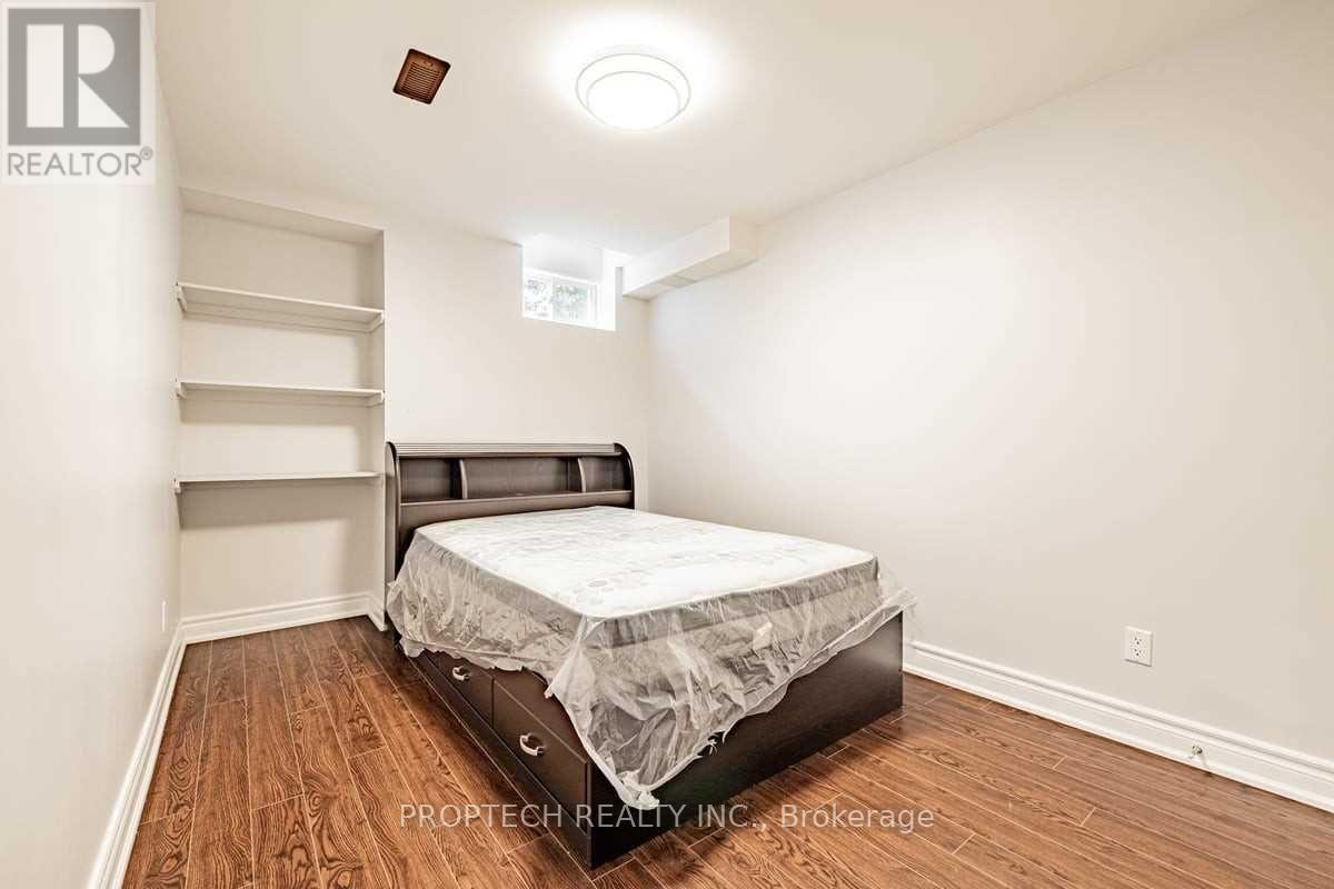 65 Magdalan Crescent, Richmond Hill, Ontario  L4E 0N5 - Photo 34 - N12401948