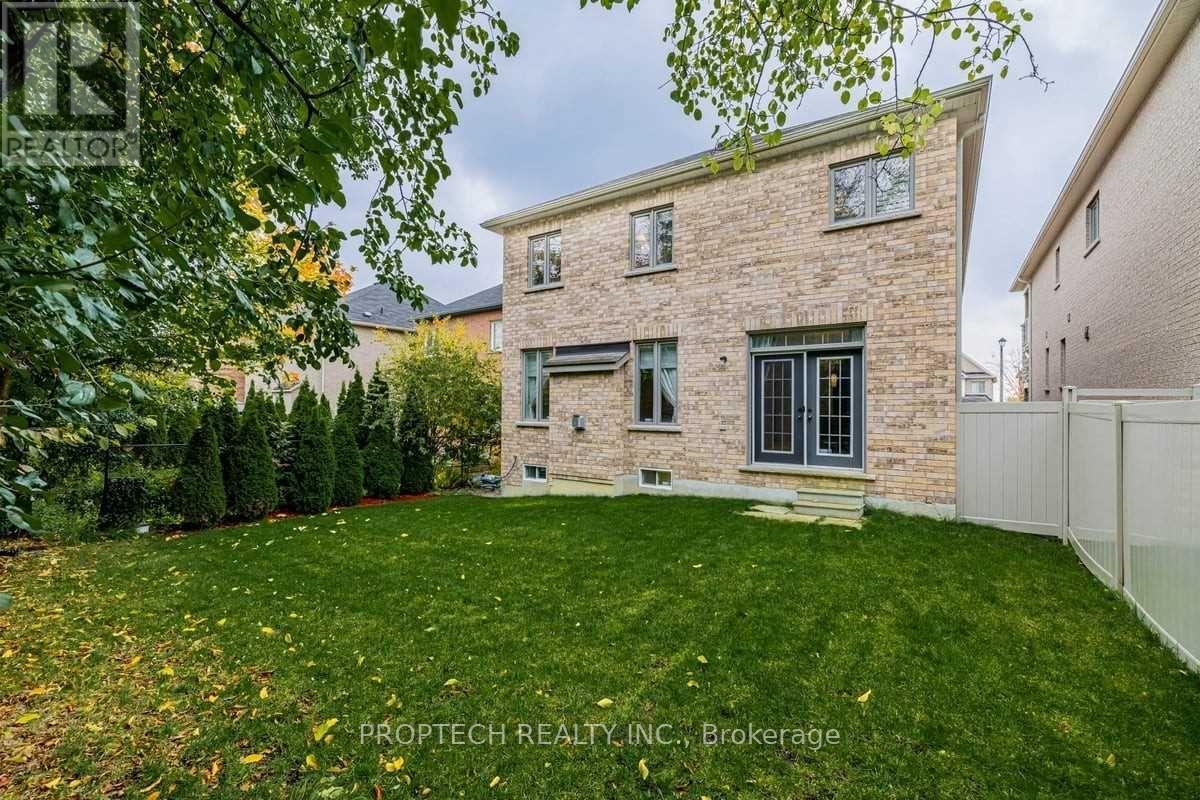 65 Magdalan Crescent, Richmond Hill, Ontario  L4E 0N5 - Photo 36 - N12401948
