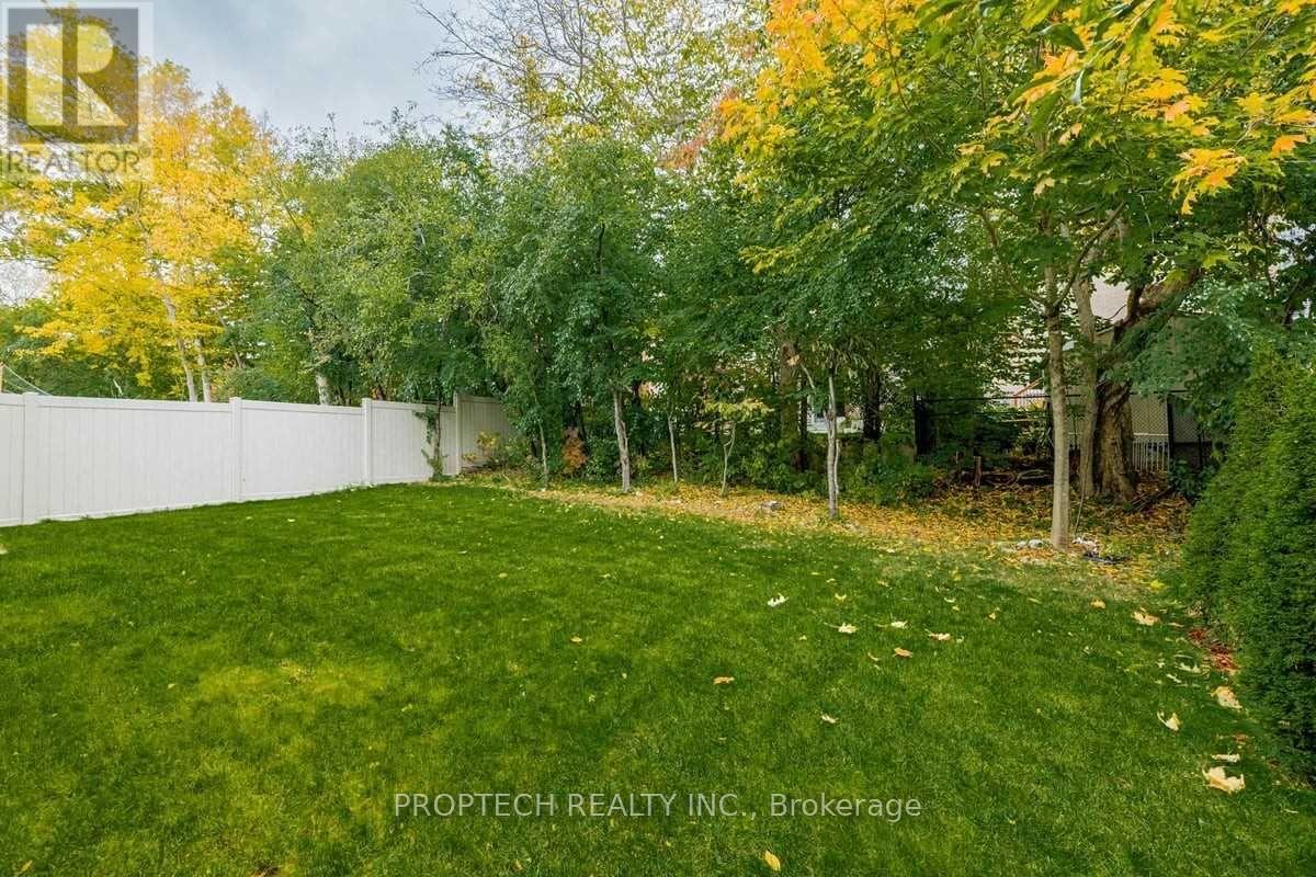 65 Magdalan Crescent, Richmond Hill, Ontario  L4E 0N5 - Photo 37 - N12401948