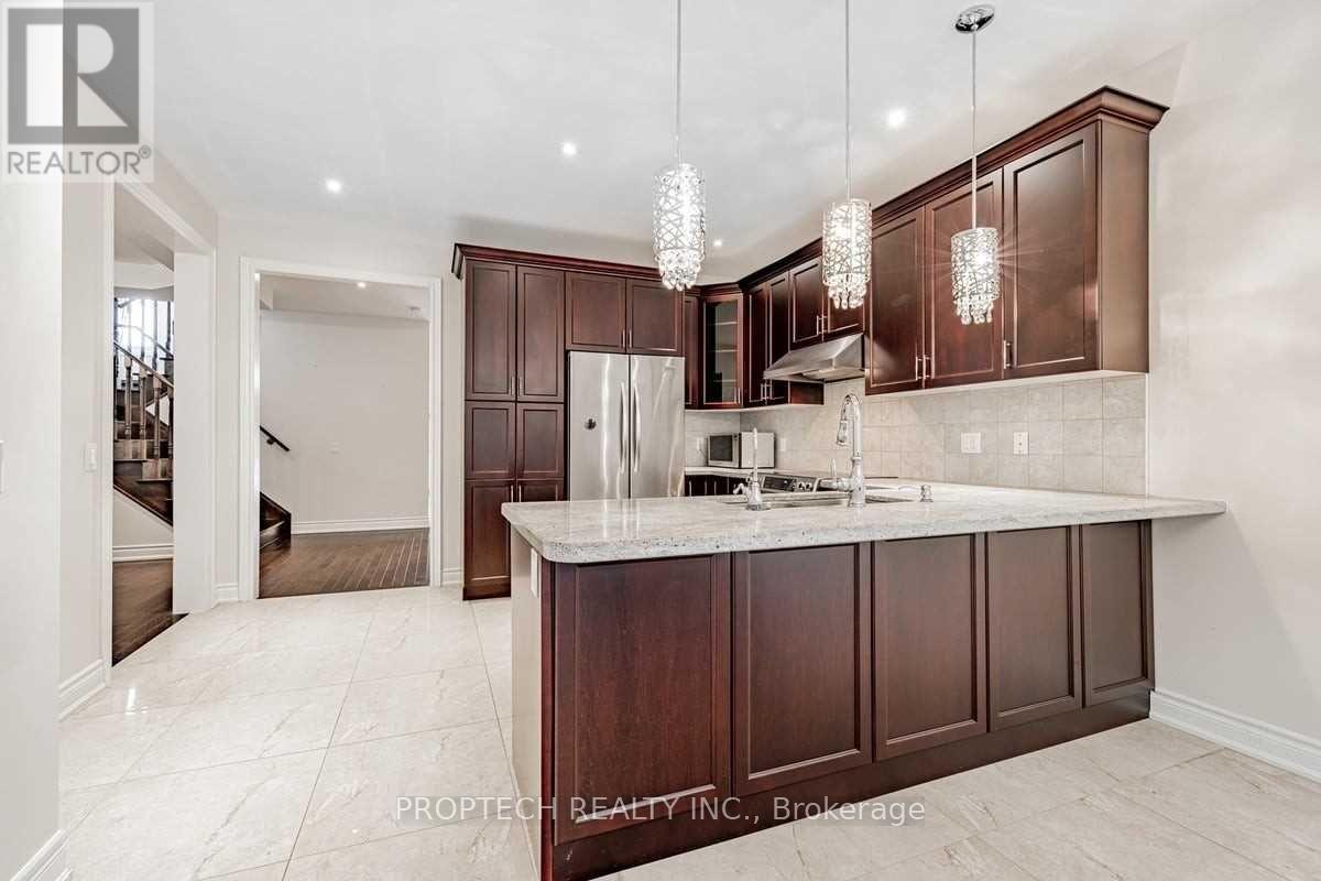 65 Magdalan Crescent, Richmond Hill, Ontario  L4E 0N5 - Photo 8 - N12401948