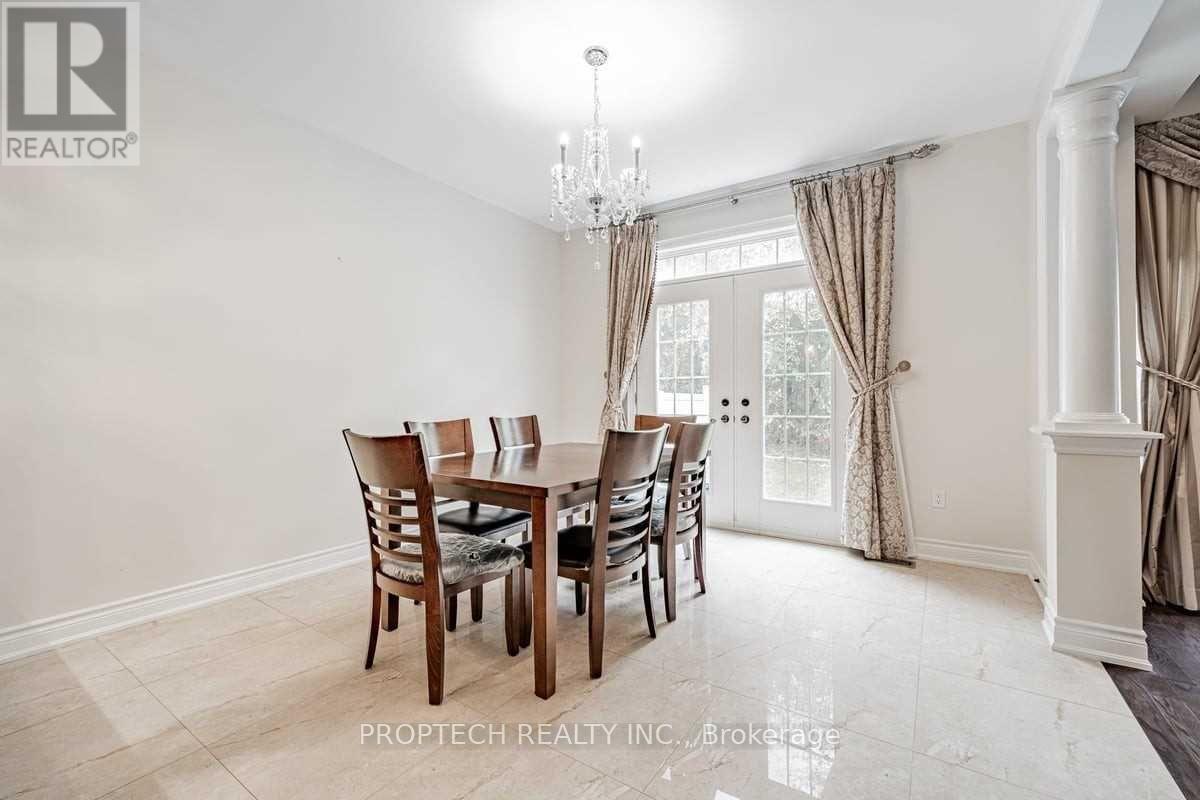 65 Magdalan Crescent, Richmond Hill, Ontario  L4E 0N5 - Photo 9 - N12401948