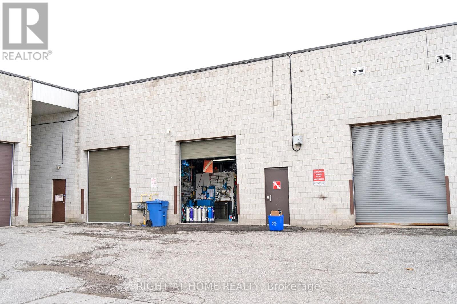 3 - 350 Harry Walker Parkway N, Newmarket (Newmarket Industrial Park), Ontario  L3Y 8L3 - Photo 14 - N12401992