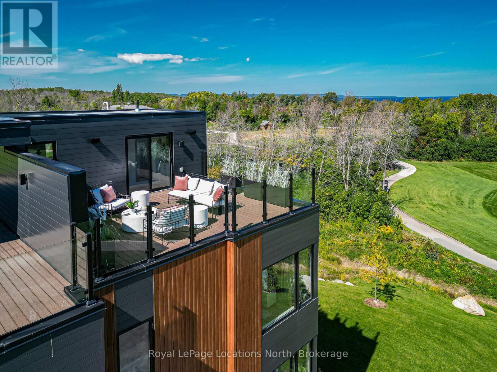 23 - 117 Sladden Court, Blue Mountains, Ontario  N0H 2P0 - Photo 30 - X12400678