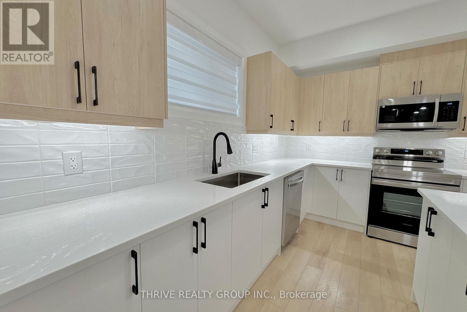C - 3867 Petalpath Way, London South, Ontario  N6P 0K2 - Photo 5 - X12401995