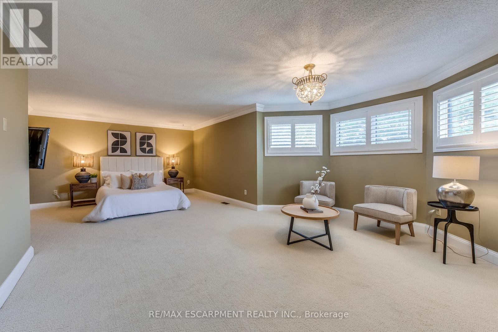 1246 Saddler Circle, Oakville, Ontario  L6M 2X5 - Photo 25 - W12401977
