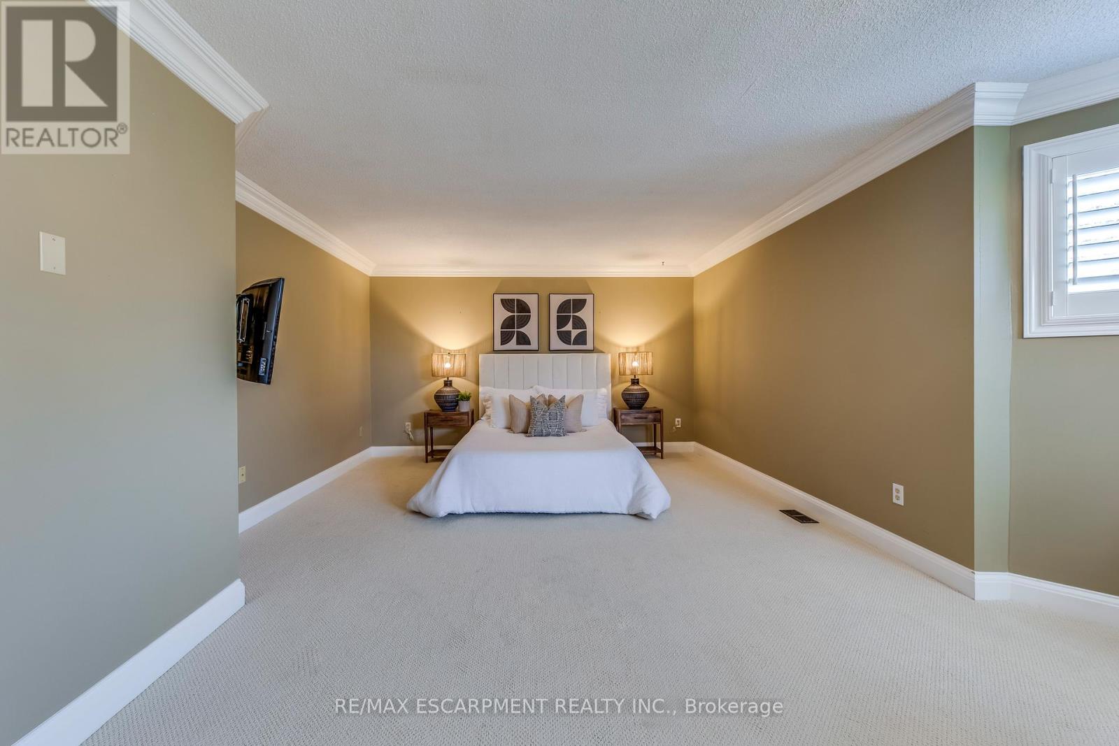 1246 Saddler Circle, Oakville, Ontario  L6M 2X5 - Photo 26 - W12401977
