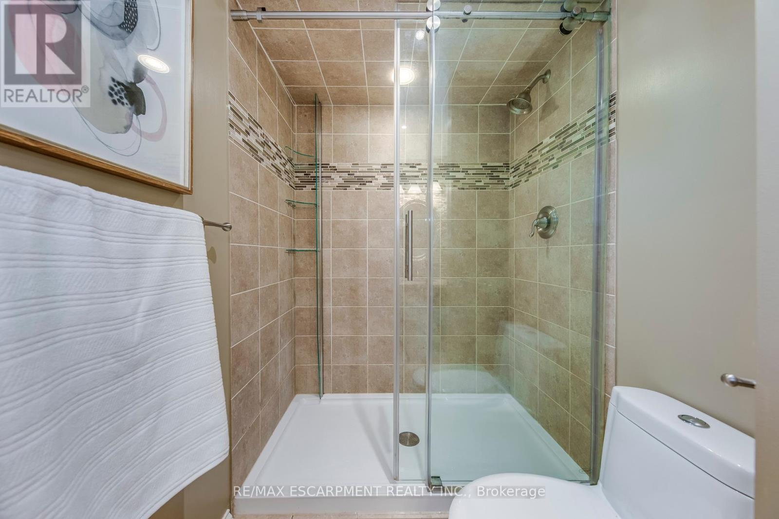 1246 Saddler Circle, Oakville, Ontario  L6M 2X5 - Photo 36 - W12401977