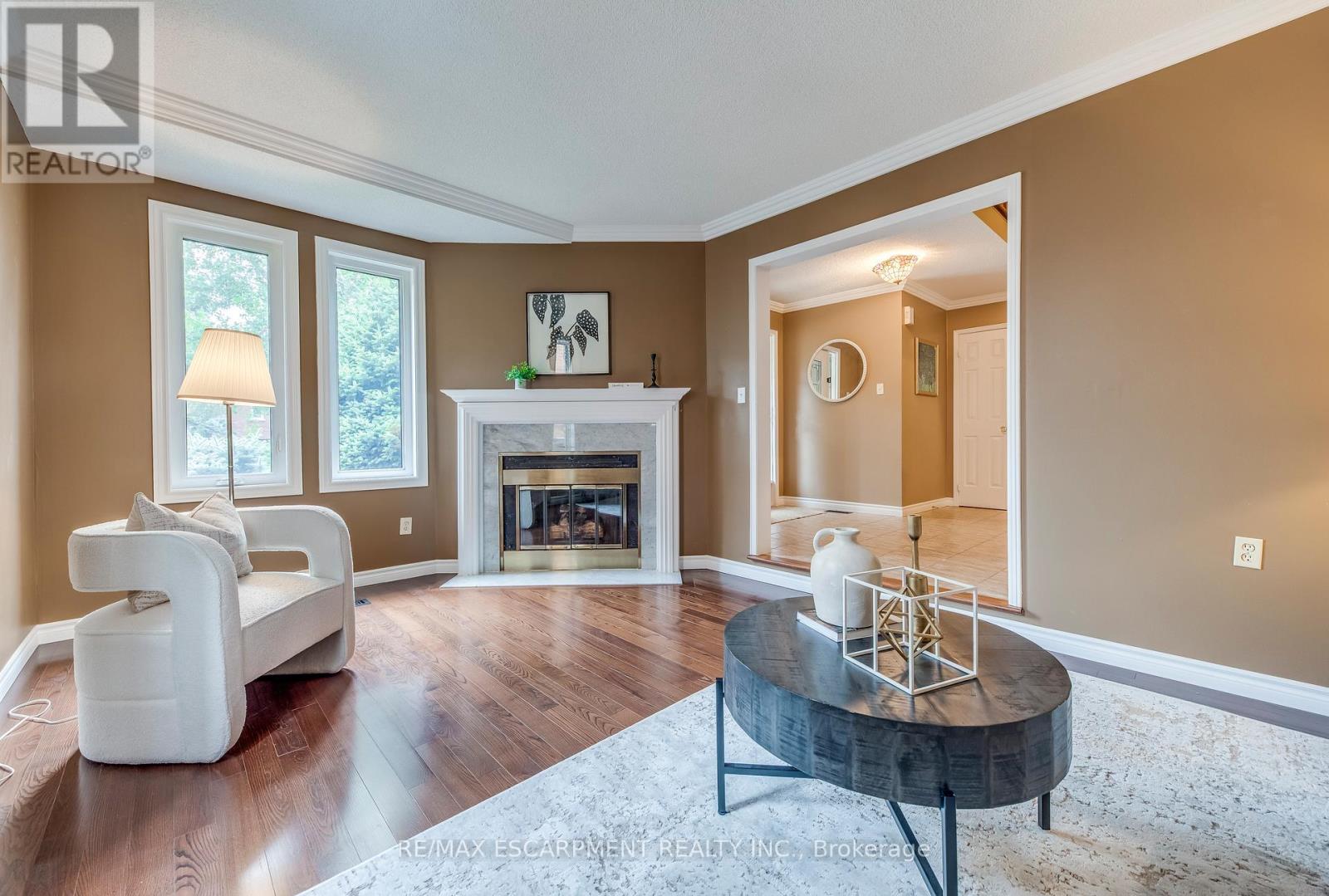 1246 Saddler Circle, Oakville, Ontario  L6M 2X5 - Photo 8 - W12401977
