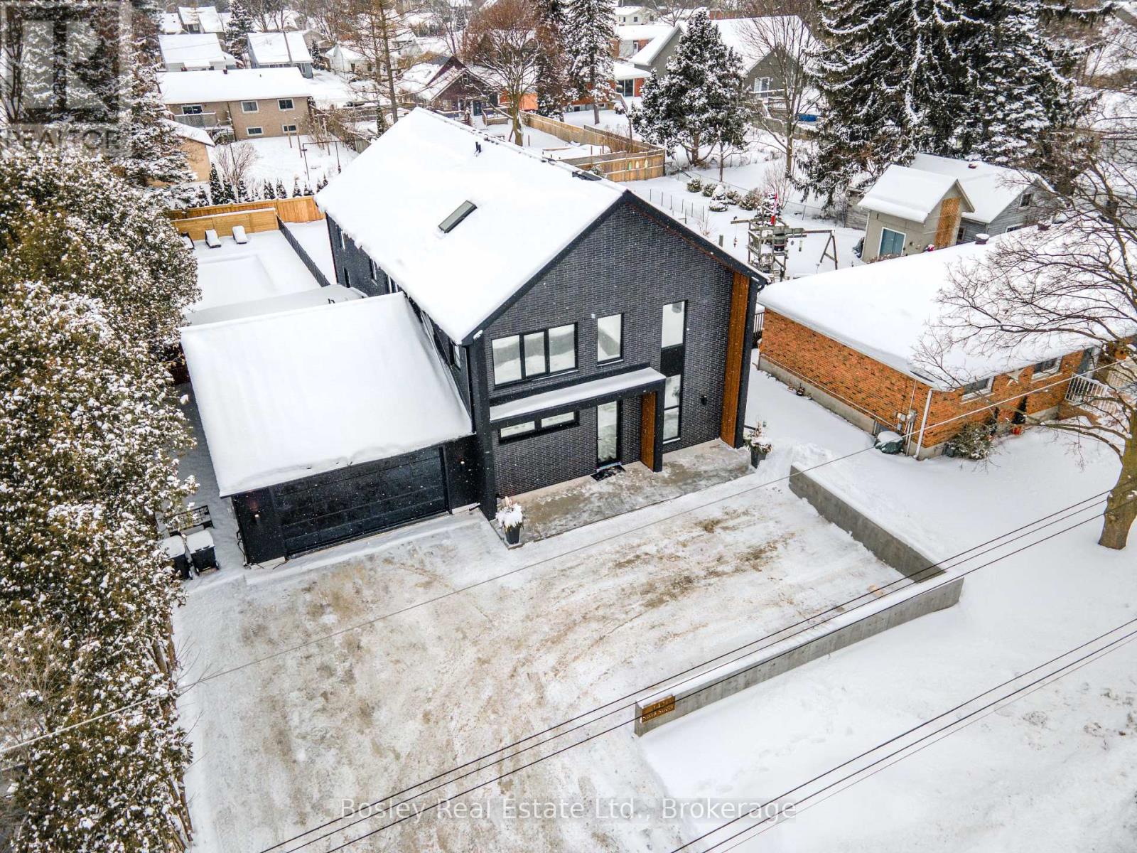 142 SIXTH STREET, Collingwood, Ontario