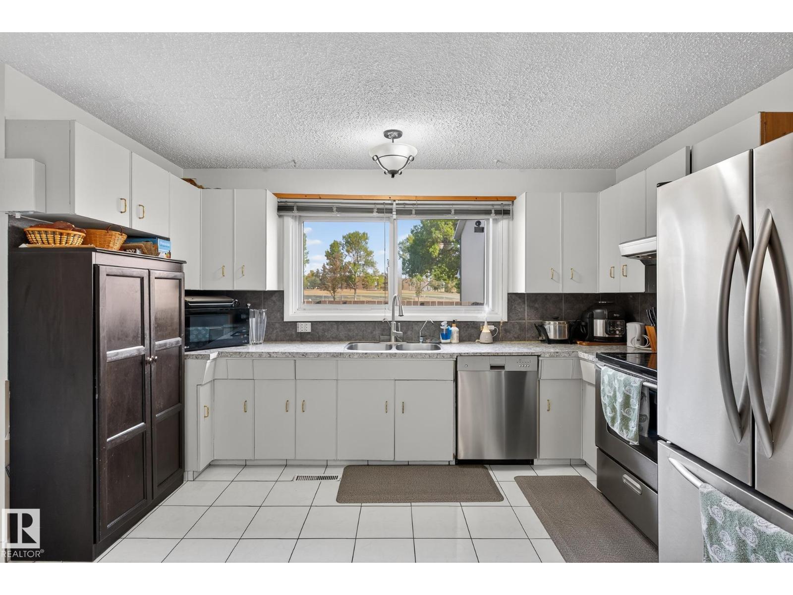 5741 144 Av Nw, Edmonton, Alberta  T5A 1K6 - Photo 9 - E4457671